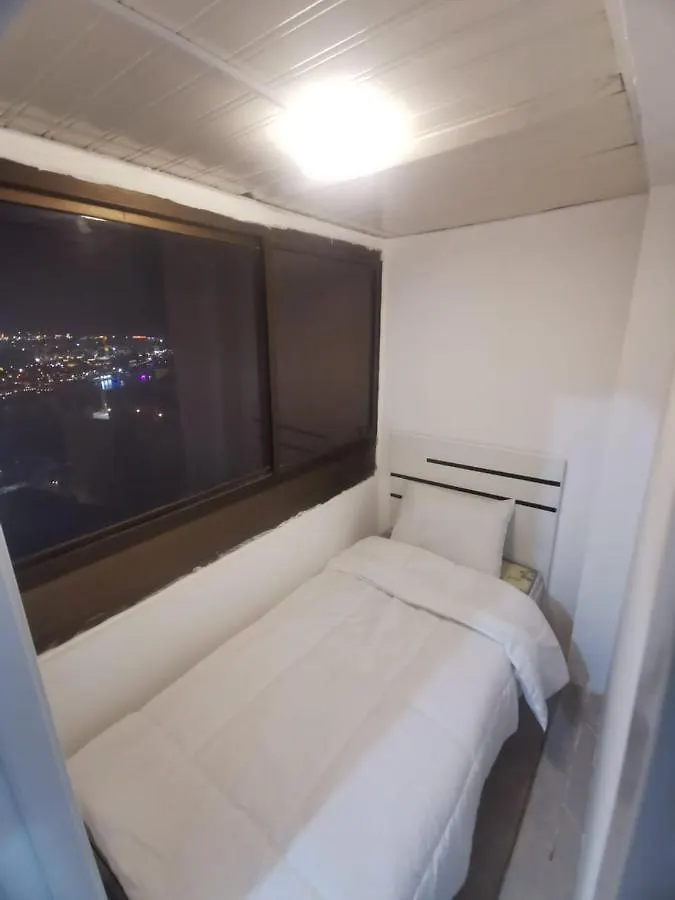 Cloud9 Hostel Dubai